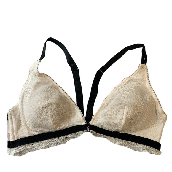 VICTORIAS SECRET lace racer back bralette - Picture 2 of 6